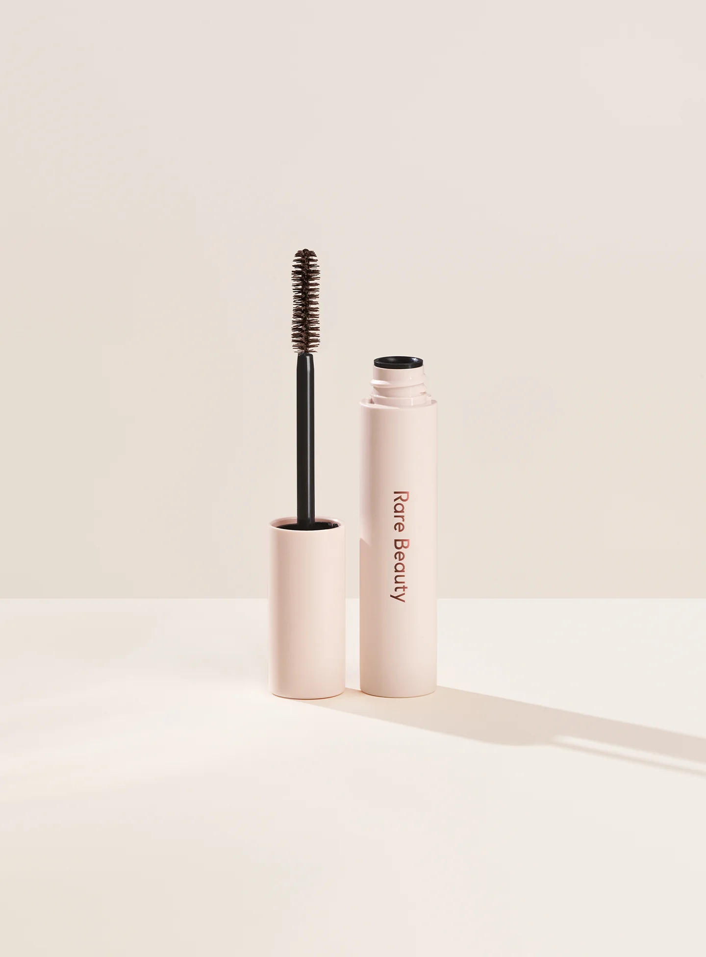 Perfect Strokes Universal Volumizing Mascara - Brown